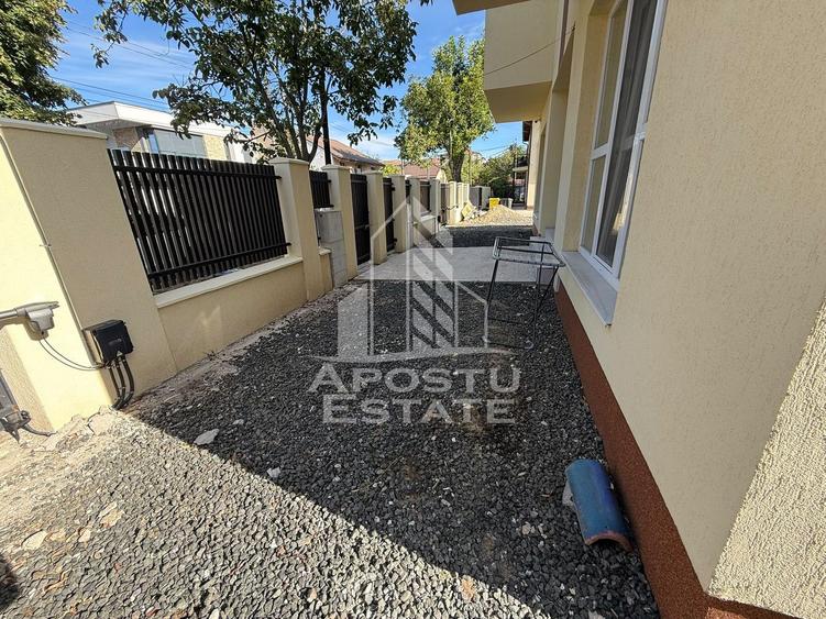 Duplex cu 2 camere, de inchiriat, curte,pet friendly, zona Lipovei