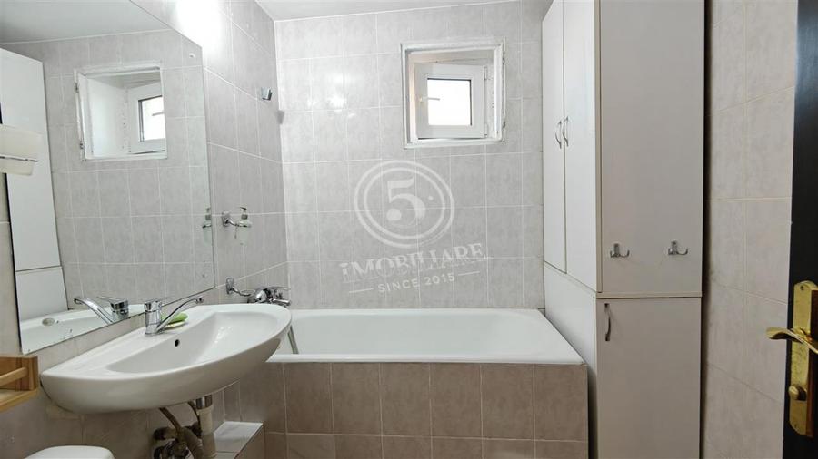 Teiul Doamnei- Apartament 3 camere de Inchiriat
