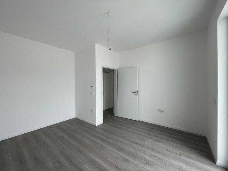 Duplex 4 camere central - Mosnita Veche