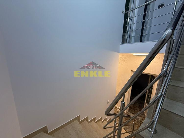Vand casa 5 camere cu teren 450 mp zona linistita, pret negociabil! - 8