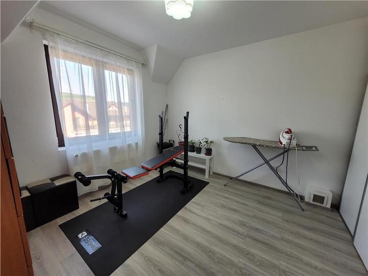 Casa 4 camere , Corunca , 120mp , 5 ari , langa padure