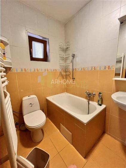 Casa 5 camere,  Ploiesti,  zona Bd. Castanilor - 10