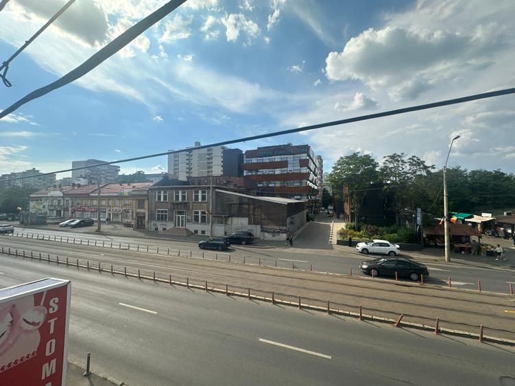 Apartament 3 camere, 110 mp, Calea 13 Septembrie–Panduri, decomandat cu centrala