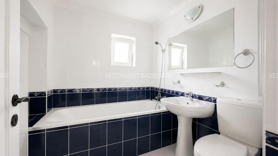 Apartament cu 3 camere de închiriat, Decebal, etaj 2 - 10