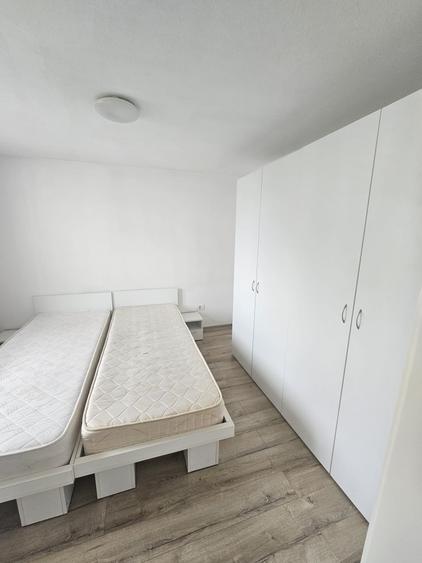 Apartament 2 camere Complex Studentesc - loc de parcare !!