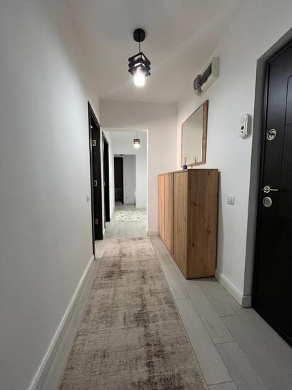 Apartament decomandat, 3 camere,  4 minute de metrou Gorjului