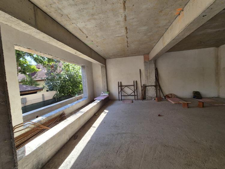 SPATIU COMERCIAL DE INCHIRIAT IANCU NICOLAE