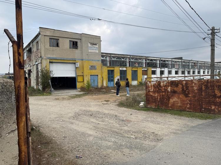 Propietate Industriala in spate la Dedeman - Str. Pades
