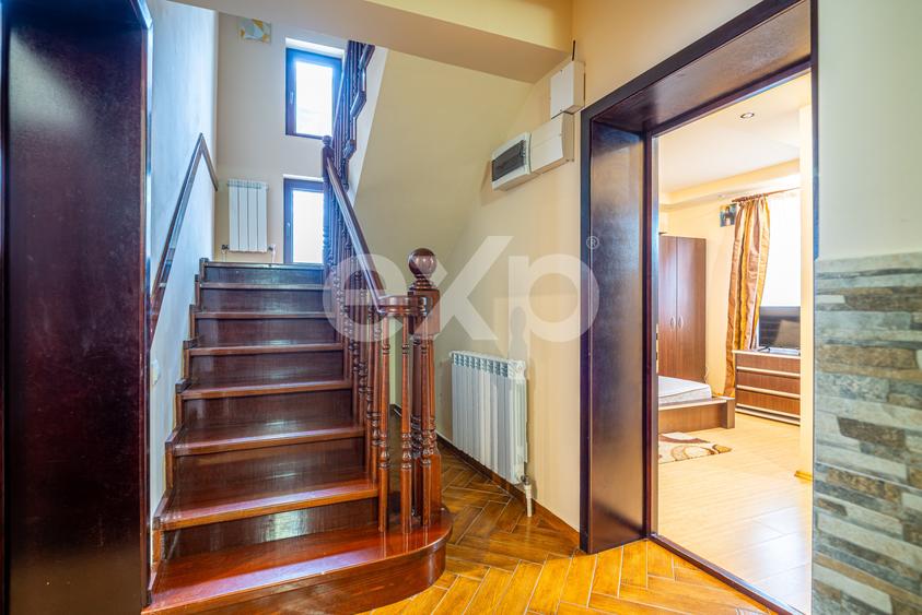 Vila individuala cu 6 camere de vanzare in Predeal