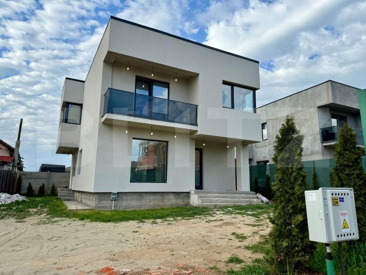 Casa de vanzare cu 5 camere, 135 mp utili si 388 mp teren, zona carpenului!