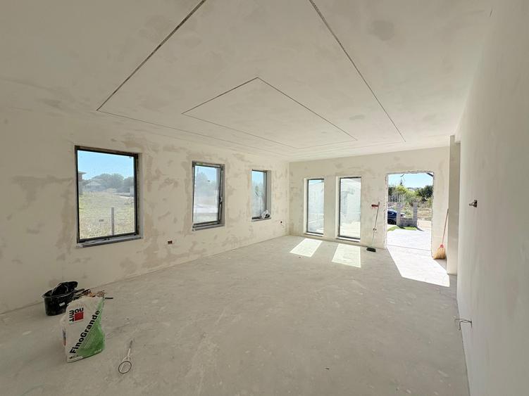 Casa parter, proiect deosebit, Valu lui Traian, la Penny