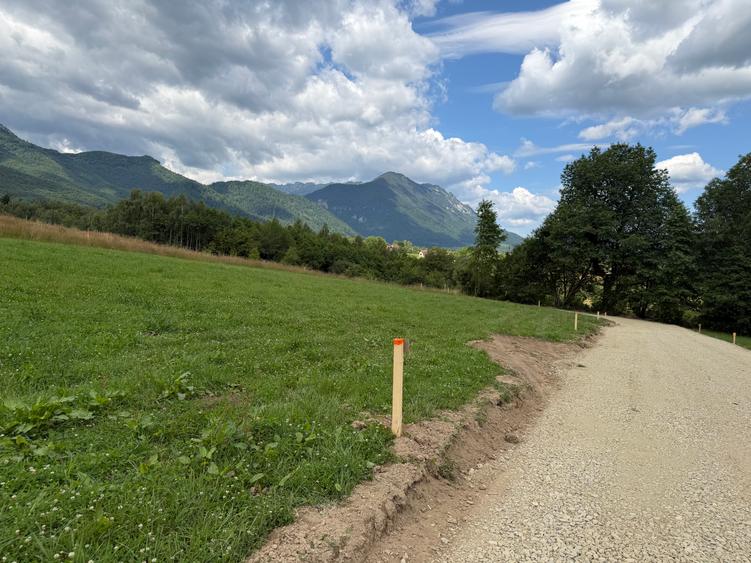 Teren intravilan 1000 mp zona Bran-Tohanita,langa padurela 10 km de Rasnov