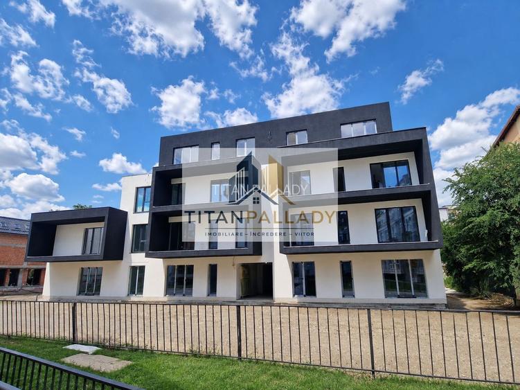 3 Cam-Gradina proprie 55mp-metrou Teclu-Bloc Boutique