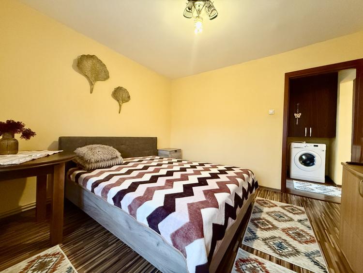 Apartament 2 camere zona Far - Constanta , decomandat , mobilat complet