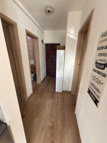 Apartament utilat 3 camere etaj 1 balcon 10 mp si parcare in Terezian