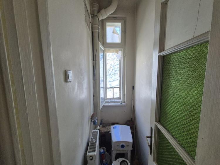 Apartament sic intr-un bloc vila interbelica