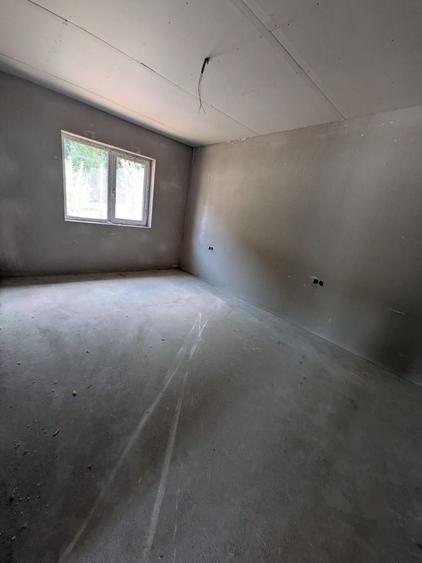 Duplex semifinisat, zona Tăuțiului