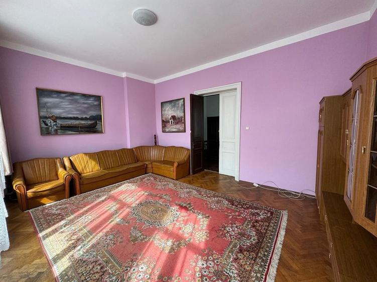 Apartament cu 4 camere decomandat în Kogălniceanu