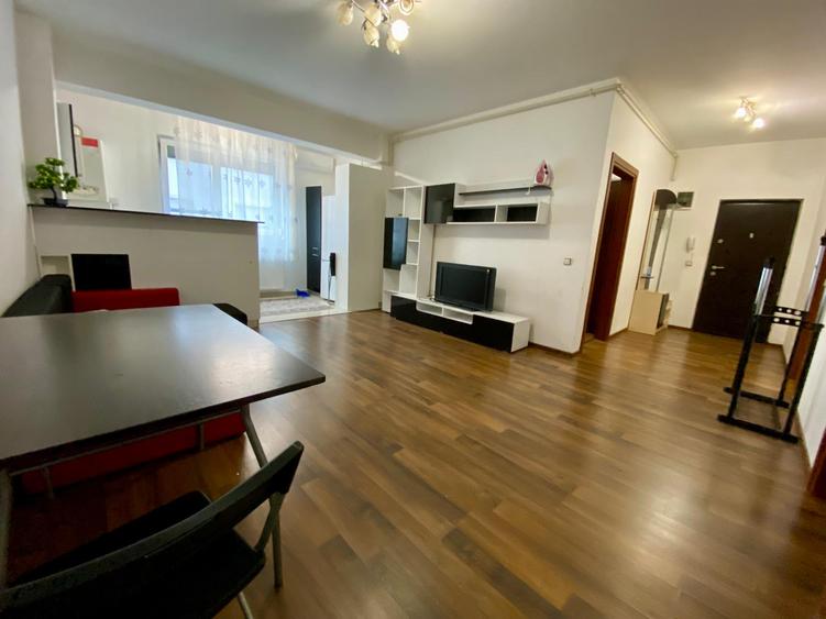 Apartament - 3 Camere - Centrala Proprie - AC - Militari-Residence