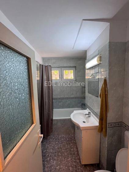 Apartament 3 Camere cu Parcare | Zonă Excelentă