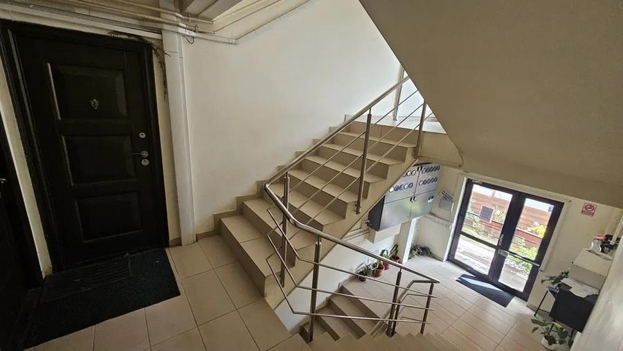 Apartament 2 camere, decomandat, -