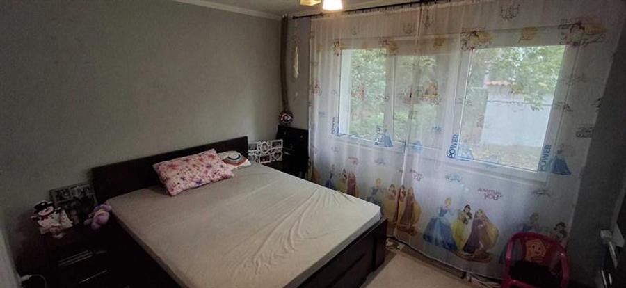 Vand apartament 2 camere