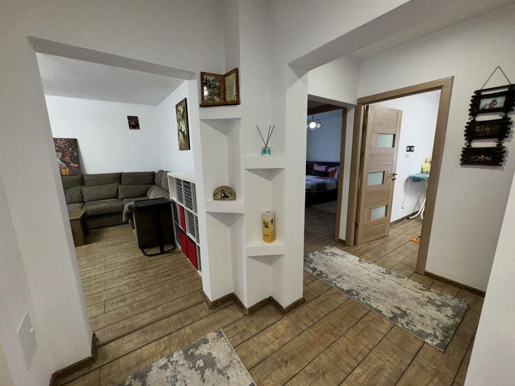 Academia Navală - Soveja apartament decomandat 3 camere 78 mp