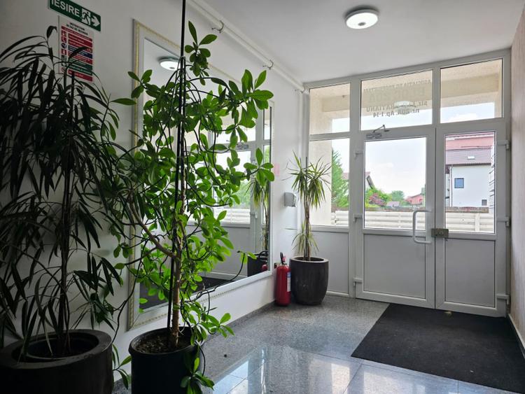 Apartament 3 camere central Otopeni, utilat si mobilat