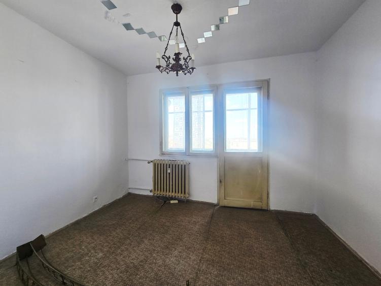 Apartament 3 camere decomandat, etaj intermediar – Vlaicu Lidl