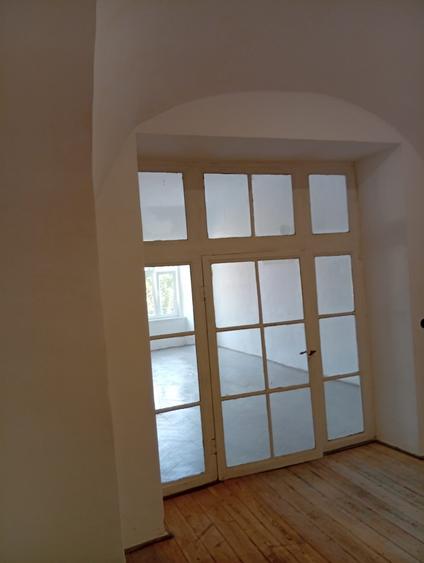 Apartament 2 camere, 75 mp utili, cladire istorica, la km 0 al Clujului!