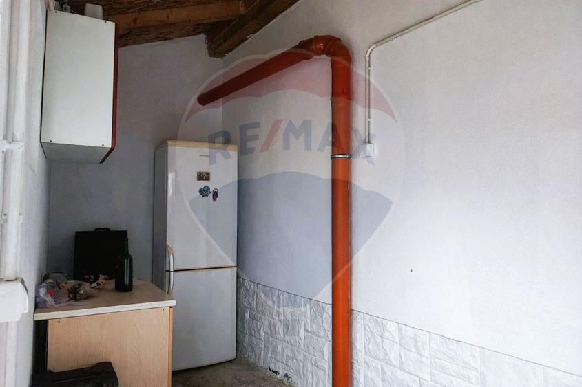 Casă / Vilă cu 3 camere de vânzare în zona Sud