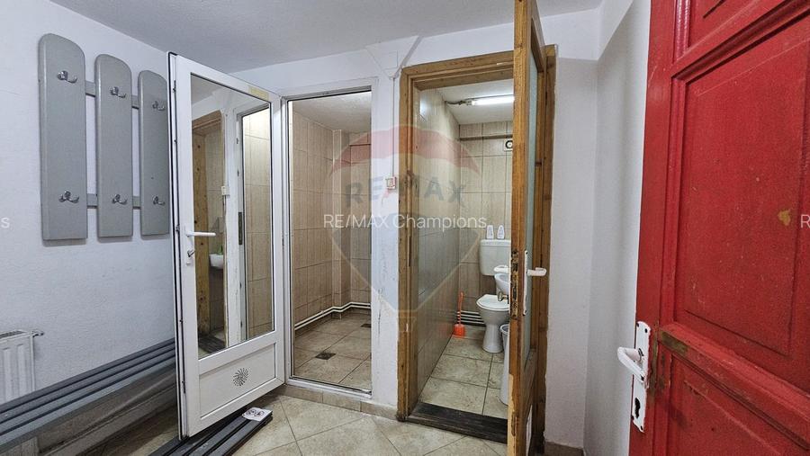 Proprietate unică | Teren 1.157 mp |Multiple clădiri | Centru Zărnești - 24