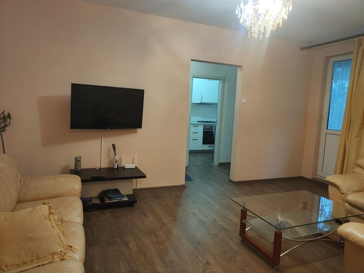 Apartament 2 camere 1 Mai-Domenii