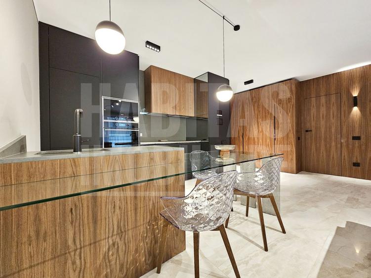 Apartament 2 camere, etaj 4 din 6, ultrafinisat, zona Iulius Mall