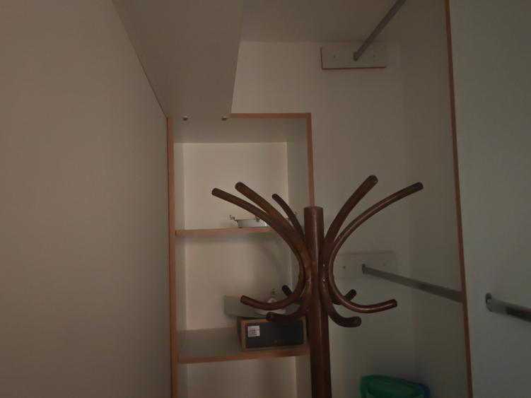 Apartament 3 camere liber la vanzare zona Astra