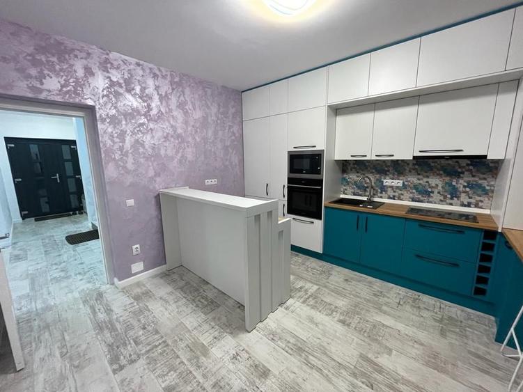 De închiriat vilă tip duplex cu gradina generoasa.