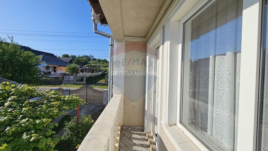 Casă / Vilă cu 5 camere în Baia-Bogata, Suceava - 41