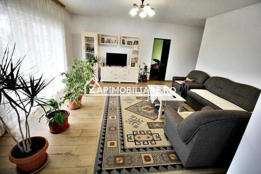 Casa 4 camere+spatiu comercial 420mp.6 bai,720mp teren