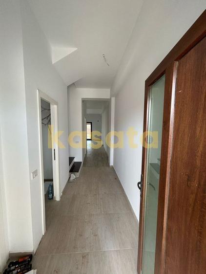 Super pret I Casa tip duplex P+1 I 4 camere I 3 bai I Balotesti