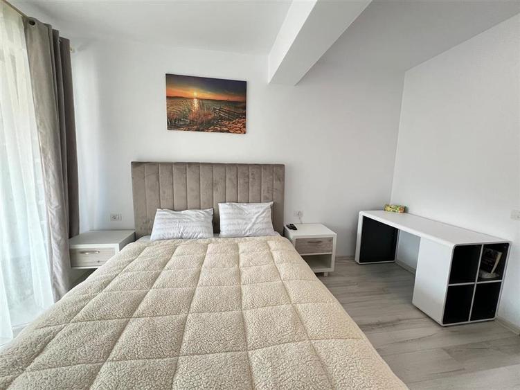 Apartament Lux prima inchiriere cu loc de parcare subteran Tractoru Coresi