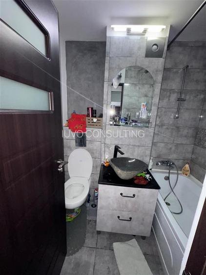 Apartament 4 camere Semidecomandat Berceni - 4