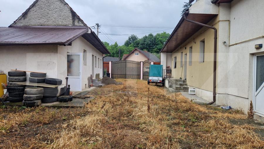 Casa cu teren 935 m , doua corpuri de case, Sacele -zona buna