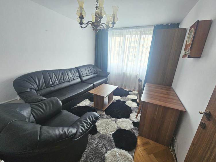 Apartament 3 camere Centru Civic!