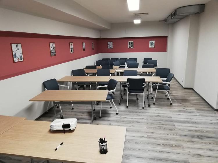 Cladire multifunctionala, birouri, comercial, alimentatie, Ultracentral!