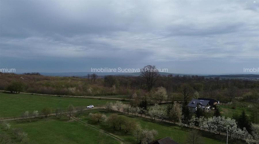 Teren intravilan de vânzare în Mitocu Dragomirnei | 5.800 mp | 43 m de - 2