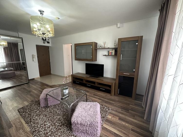 Apartament 2 camere Calea Victoriei, langa Ateneu, mobilat modern, bloc solid