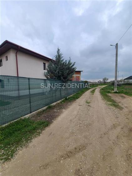 Domnesti, teren intravilan - 6