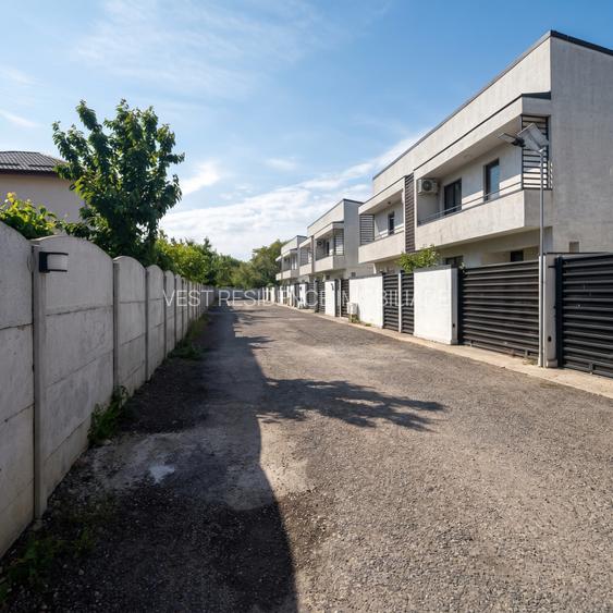 Duplex cu 4 camere, stil mediteranean. Complet mobilat/utilat - 2