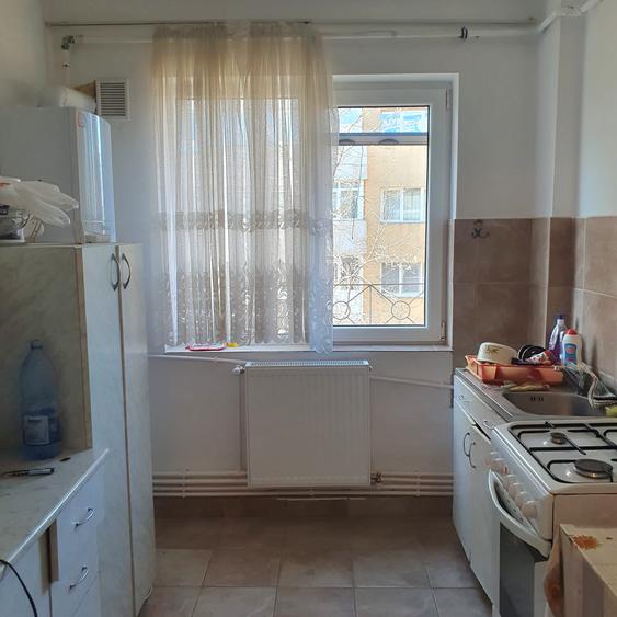 380euro/luna, Podu Ros Restaurant Odeon, 3 camere, mobilat,