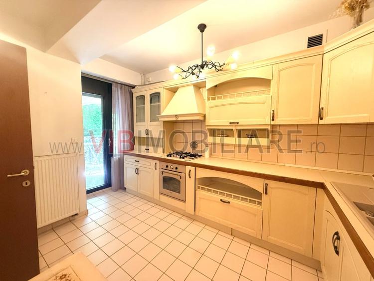 Apartament de închiriat 3 camere Central Park